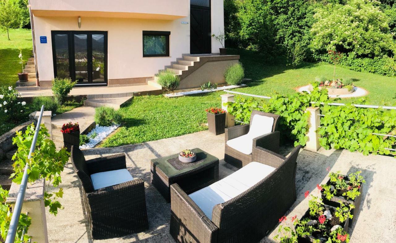 Appartement Apartman Javor à Otočac Extérieur photo